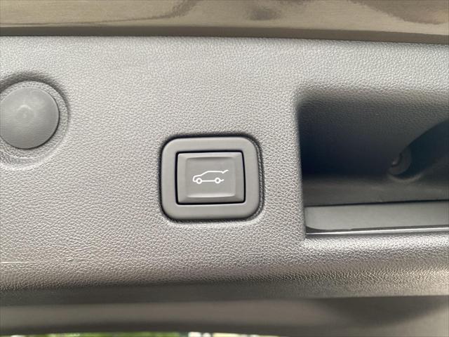 used 2024 Chevrolet Equinox car, priced at $26,999