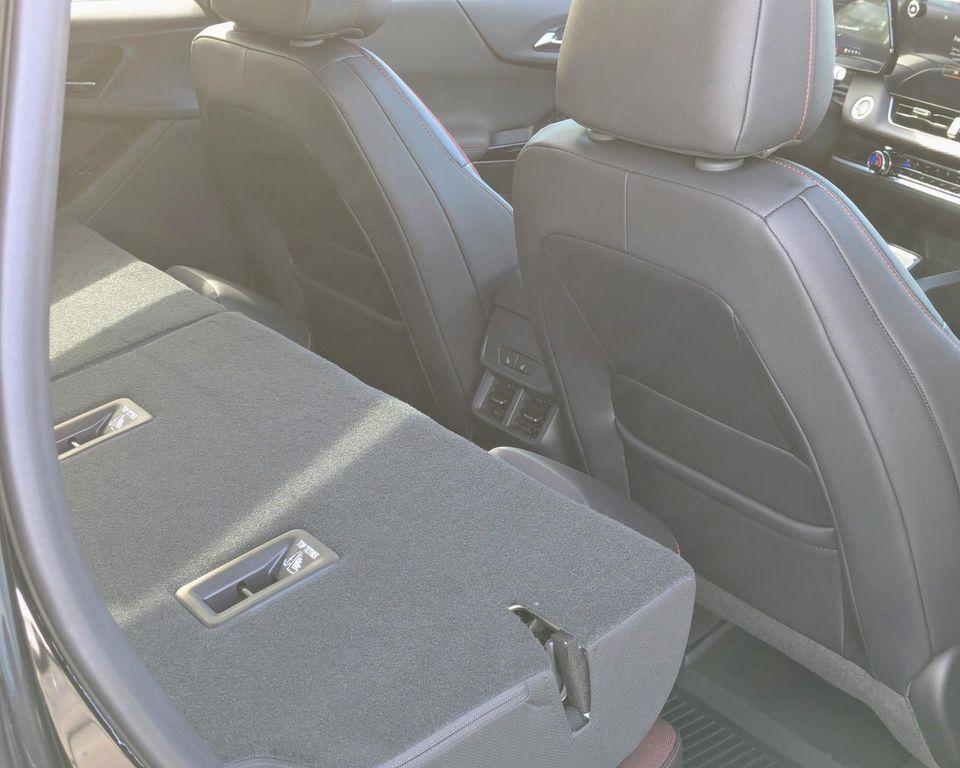 new 2026 Chevrolet Equinox car, priced at $39,105