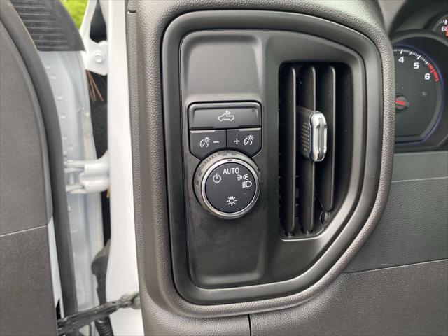 used 2024 Chevrolet Silverado 1500 car, priced at $31,999