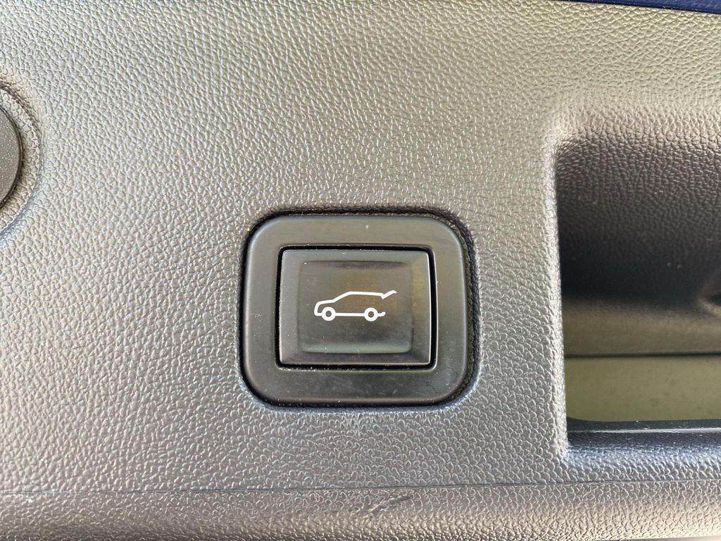 used 2022 Chevrolet Equinox car, priced at $22,999
