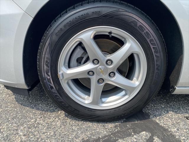used 2018 Chevrolet Malibu car, priced at $14,999