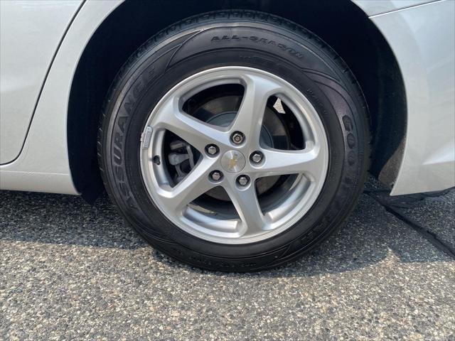 used 2018 Chevrolet Malibu car, priced at $14,999