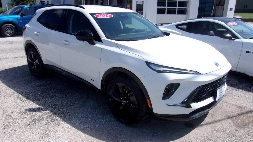 used 2024 Buick Envision car, priced at $34,995