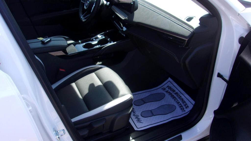 used 2024 Buick Envision car, priced at $34,995