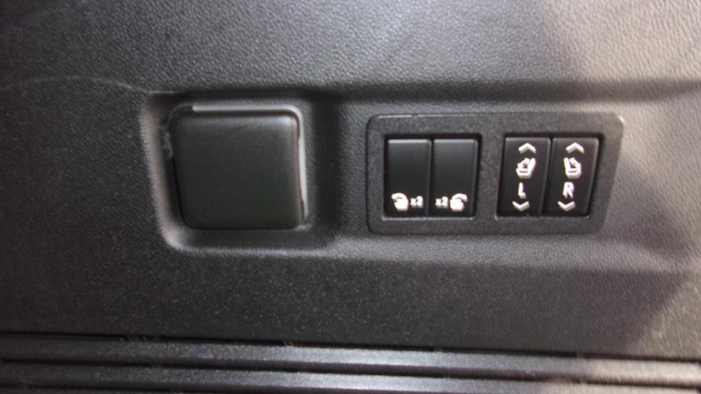 used 2022 Chevrolet Suburban car, priced at $56,995