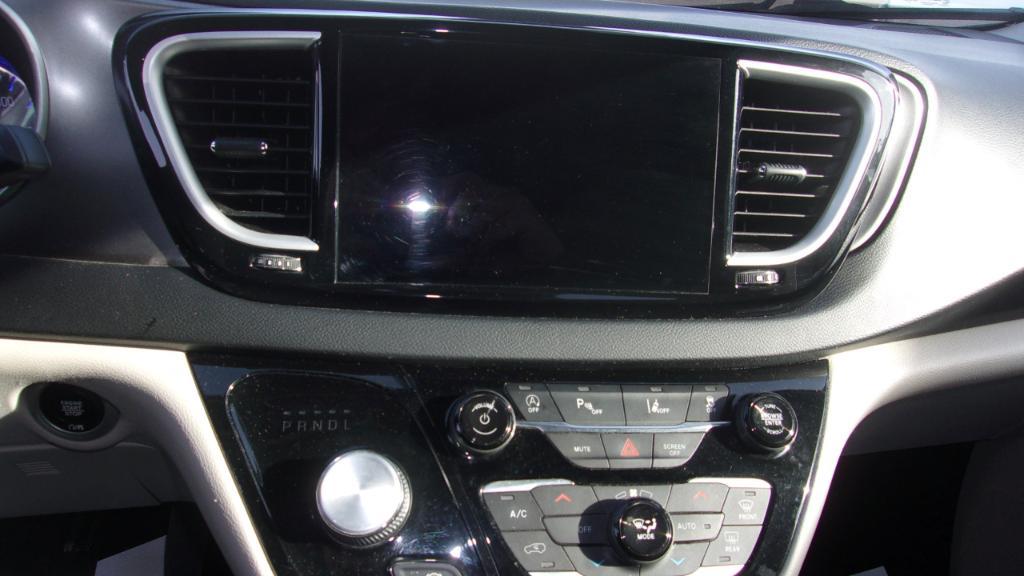 used 2022 Chrysler Pacifica car, priced at $21,995