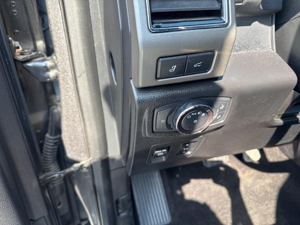 used 2019 Ford Expedition Max car, priced at $25,861