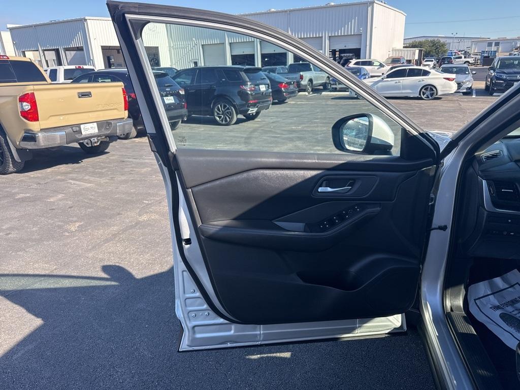 used 2024 Nissan Rogue car, priced at $22,599