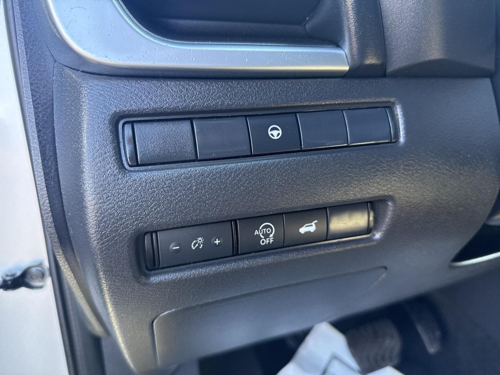 used 2024 Nissan Rogue car, priced at $22,599