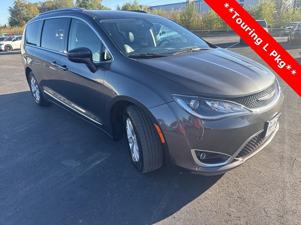 used 2018 Chrysler Pacifica car, priced at $15,738