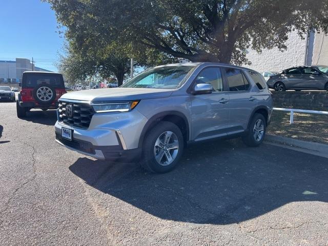 new 2025 Honda Pilot car, priced at $44,895