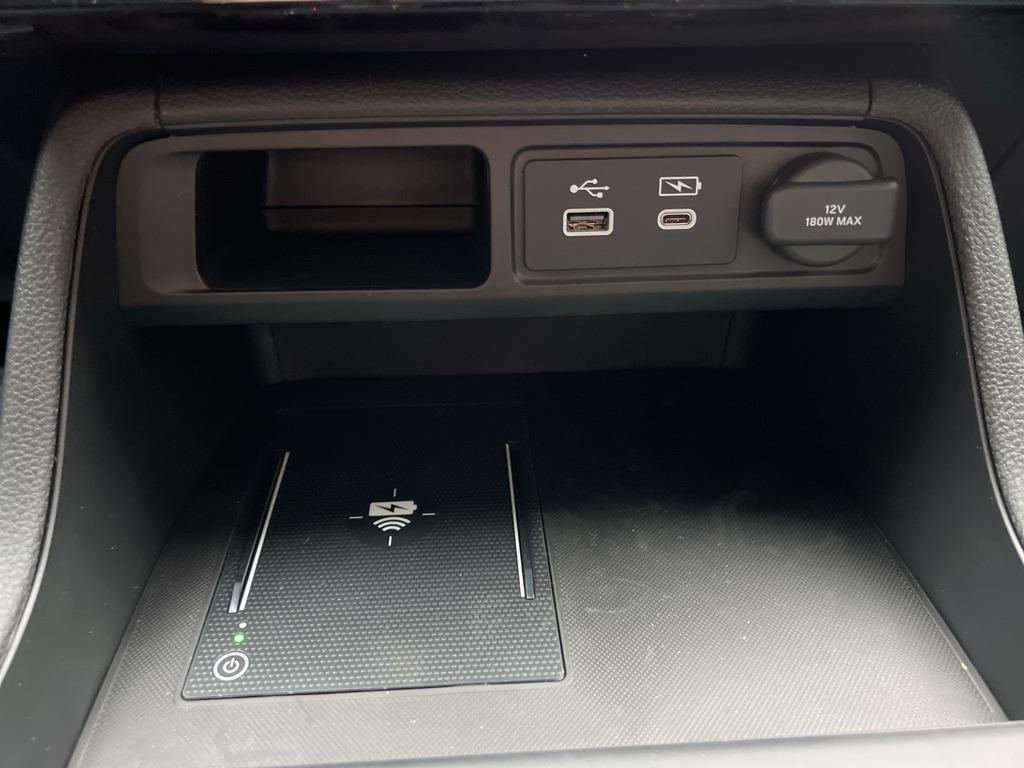 new 2025 Honda Pilot car, priced at $46,005