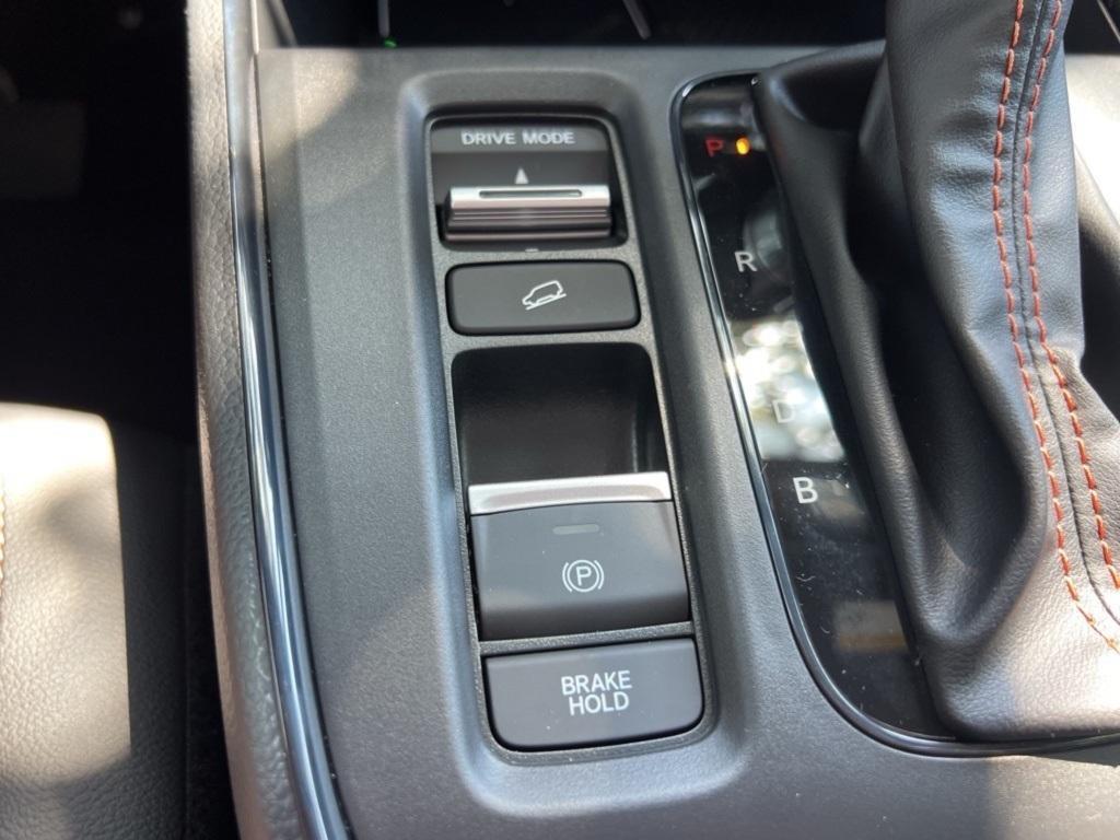 new 2026 Honda CR-V Hybrid car, priced at $41,675