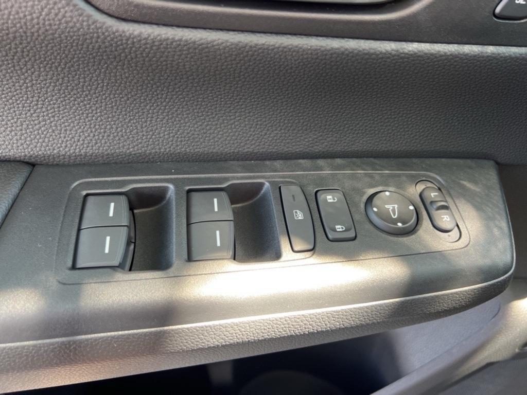 new 2026 Honda CR-V Hybrid car, priced at $41,675