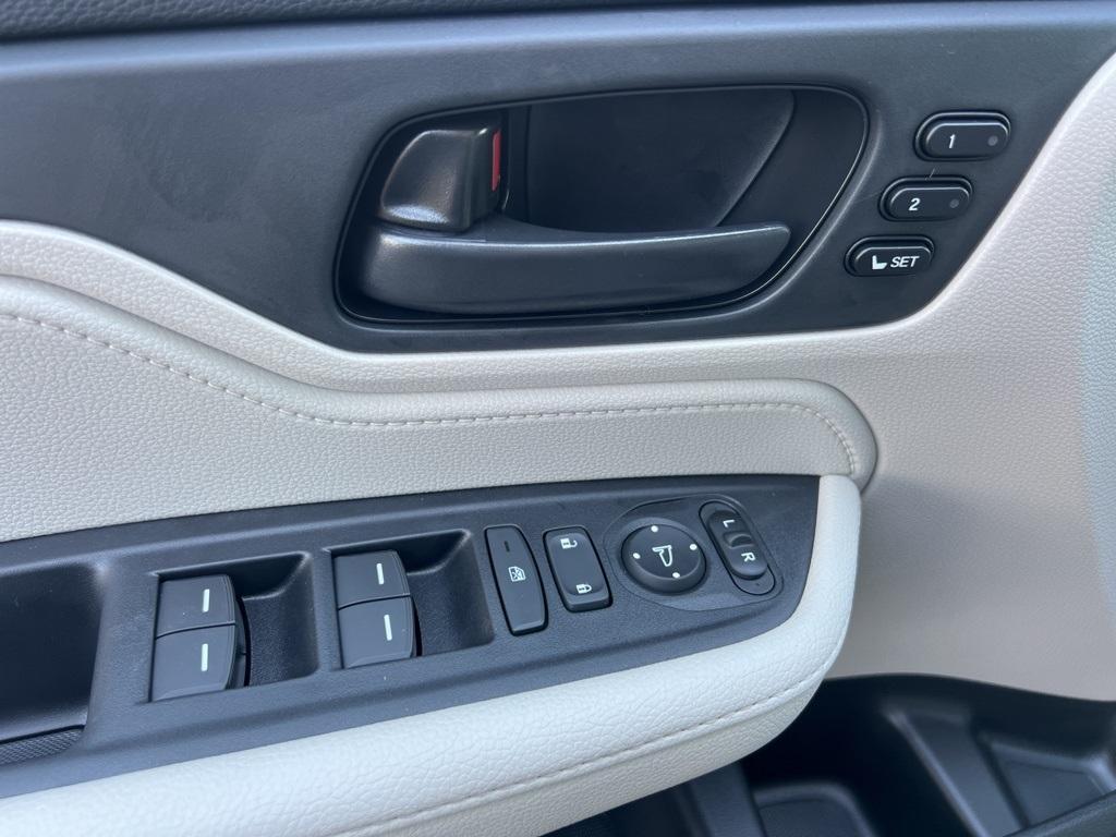 new 2026 Honda Odyssey car, priced at $45,320