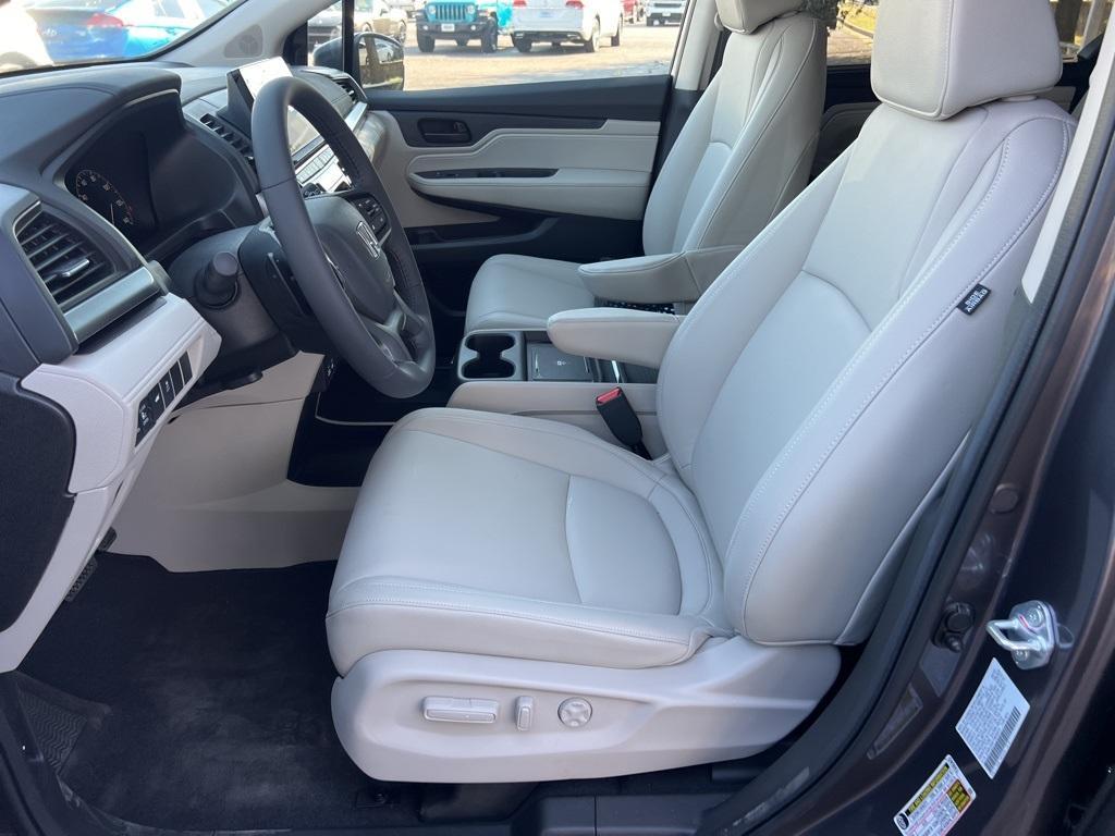 new 2026 Honda Odyssey car, priced at $45,320