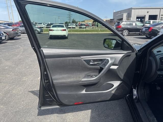 used 2014 Nissan Altima car, priced at $10,725