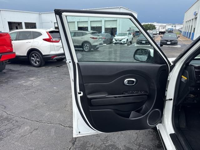 used 2016 Kia Soul car, priced at $11,494