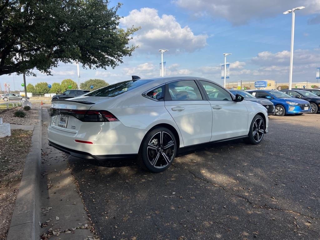 new 2025 Honda Accord Hybrid car, priced at $35,560