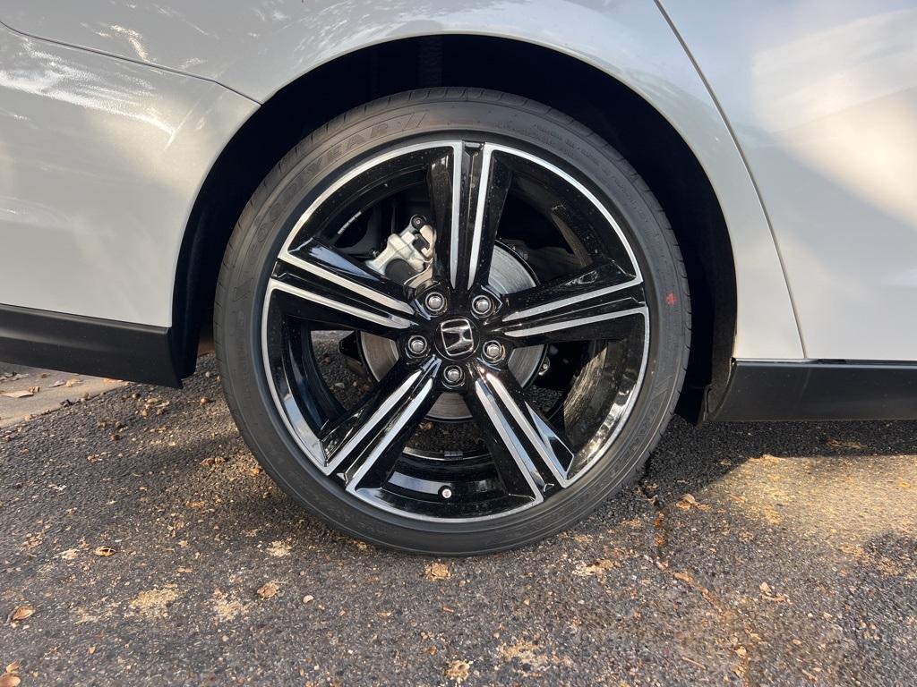 new 2025 Honda Accord Hybrid car, priced at $35,560