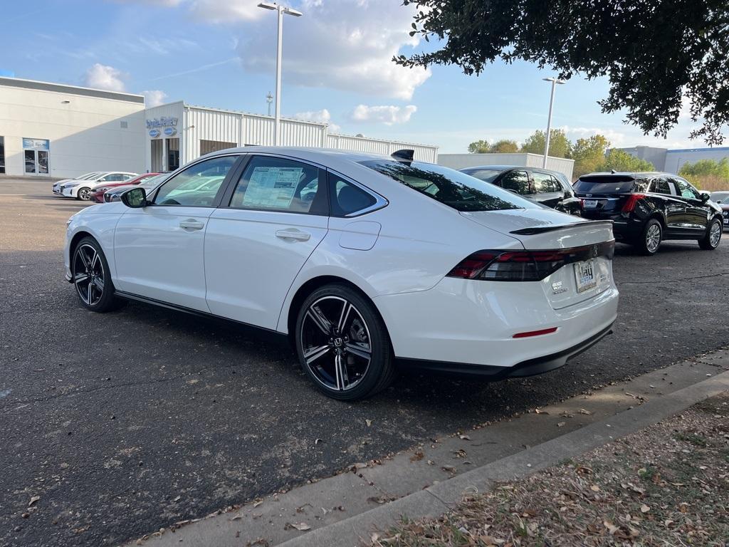 new 2025 Honda Accord Hybrid car, priced at $35,560