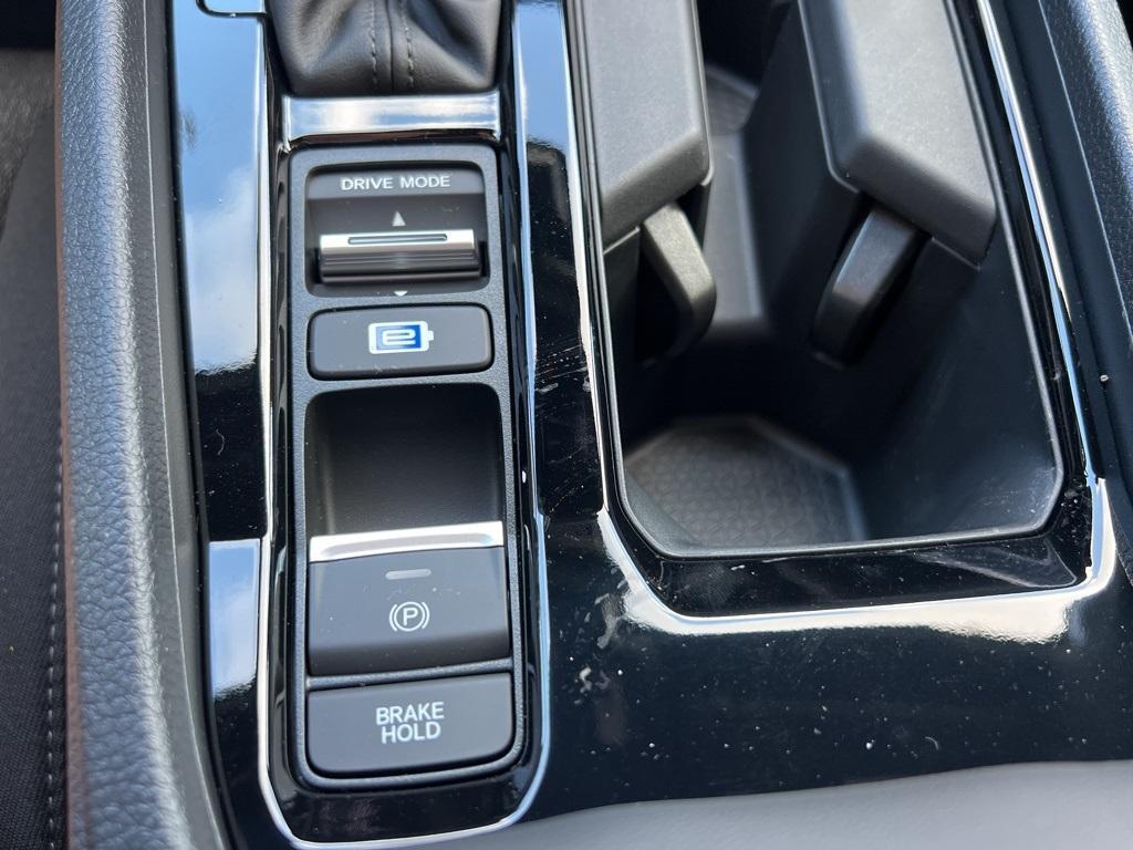 new 2025 Honda Accord Hybrid car, priced at $35,560
