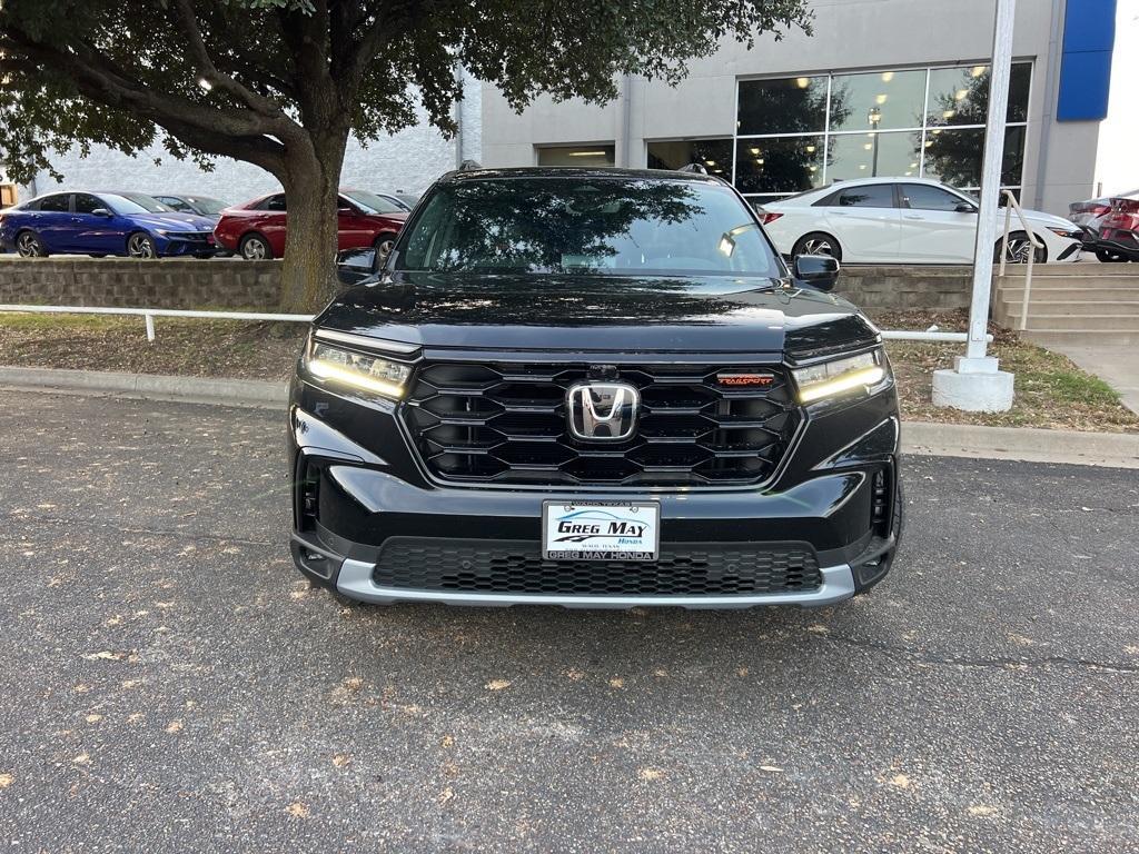 new 2025 Honda Pilot car, priced at $49,350