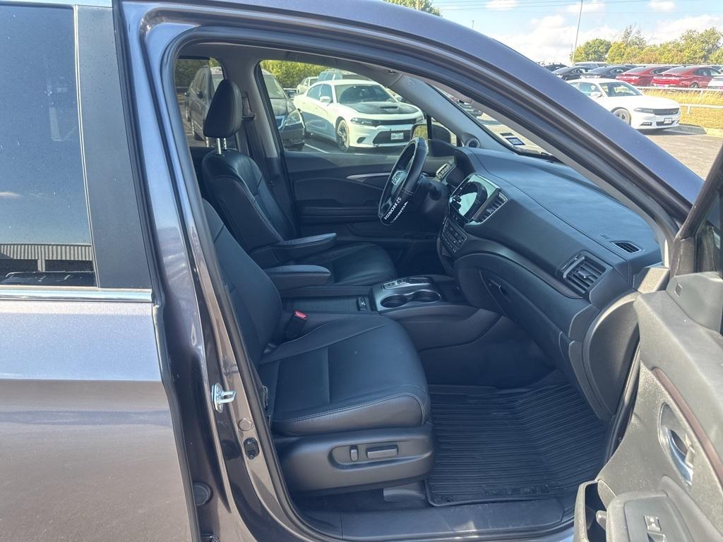 used 2021 Honda Pilot car, priced at $26,313