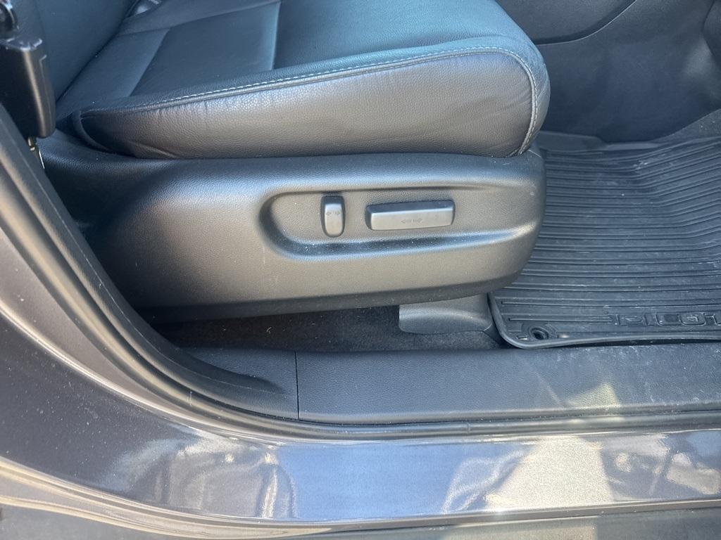 used 2021 Honda Pilot car, priced at $26,313