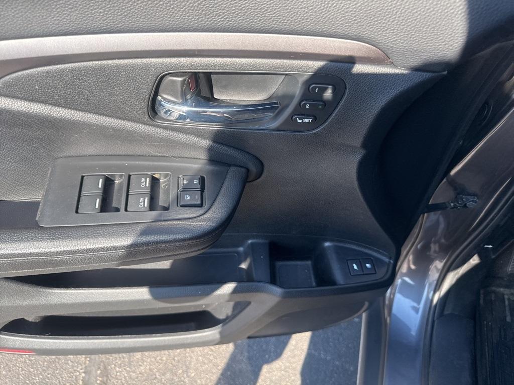 used 2021 Honda Pilot car, priced at $26,313