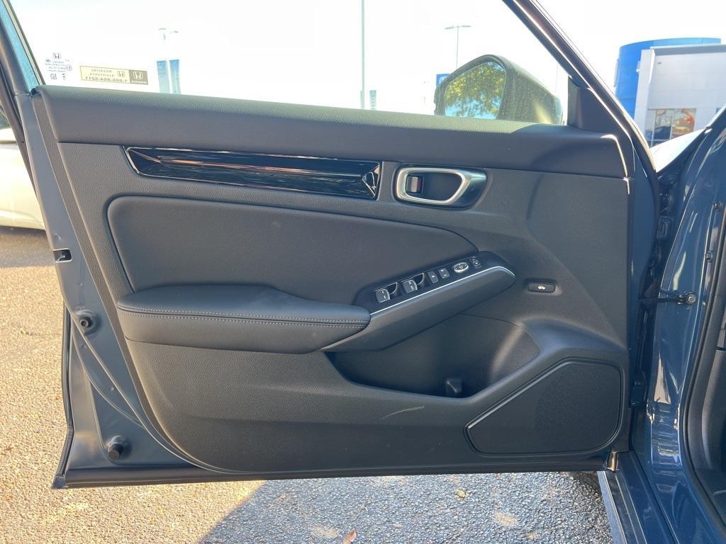 new 2026 Honda Civic Hybrid car, priced at $34,200