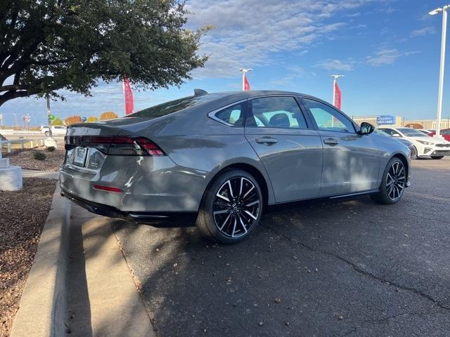 new 2025 Honda Accord Hybrid car, priced at $40,850