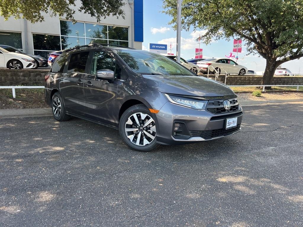 new 2026 Honda Odyssey car, priced at $45,250