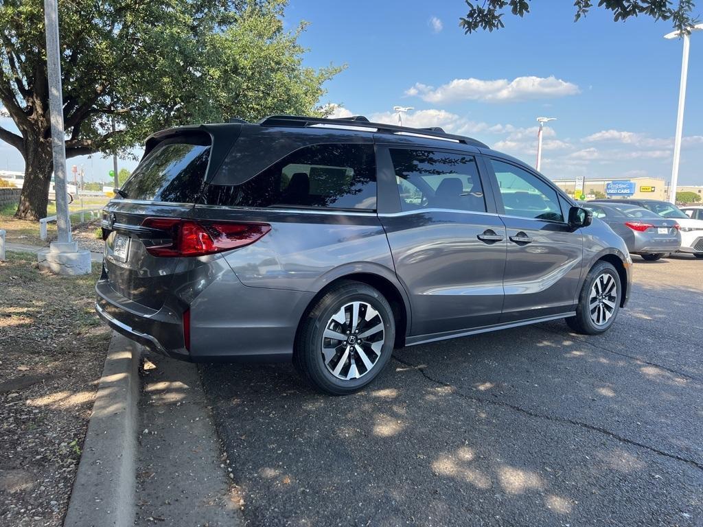 new 2026 Honda Odyssey car, priced at $45,250