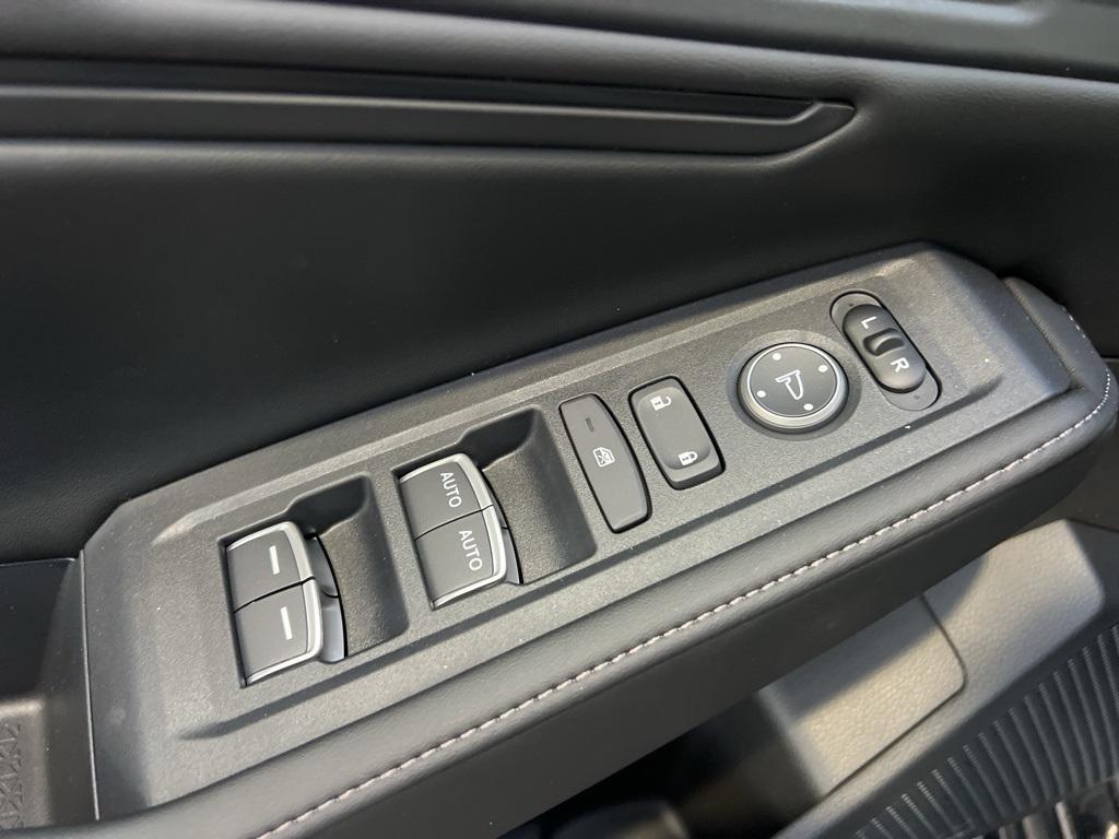 new 2025 Honda Accord Hybrid car, priced at $37,025