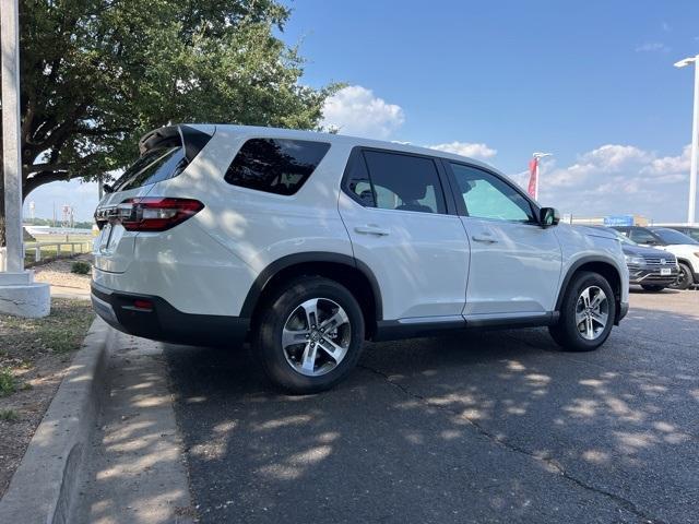 new 2025 Honda Pilot car, priced at $47,880