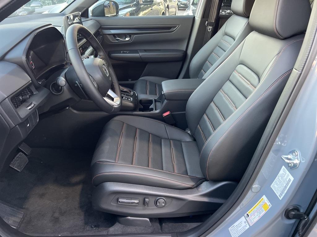 new 2026 Honda CR-V Hybrid car, priced at $40,630