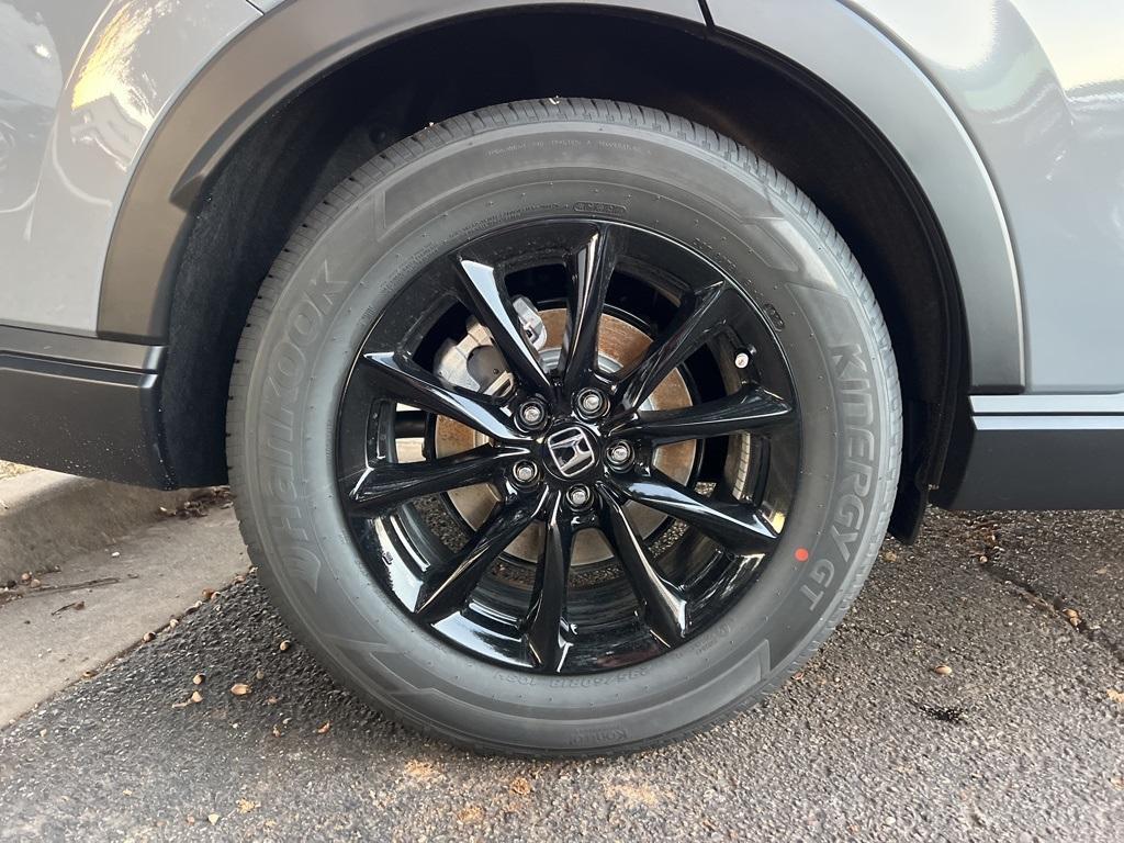 new 2026 Honda CR-V Hybrid car, priced at $40,630