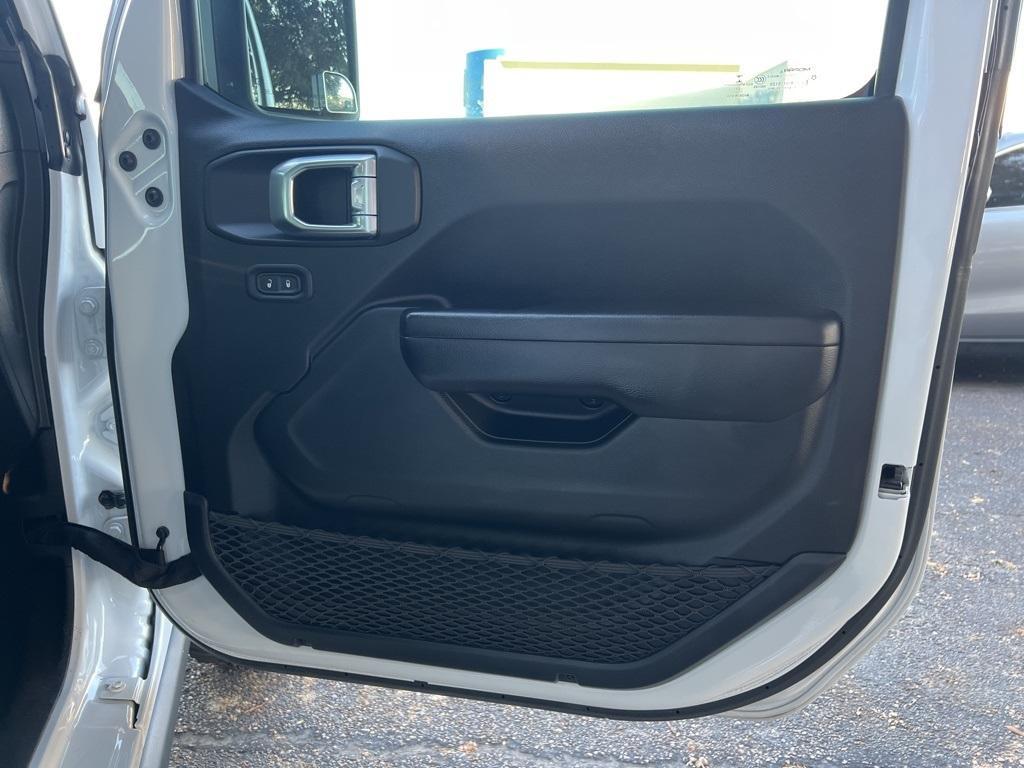 used 2021 Jeep Wrangler Unlimited car, priced at $29,902