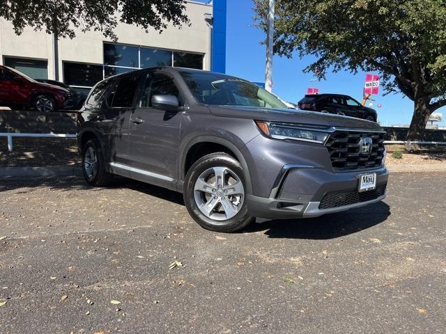 new 2025 Honda Pilot car, priced at $46,995