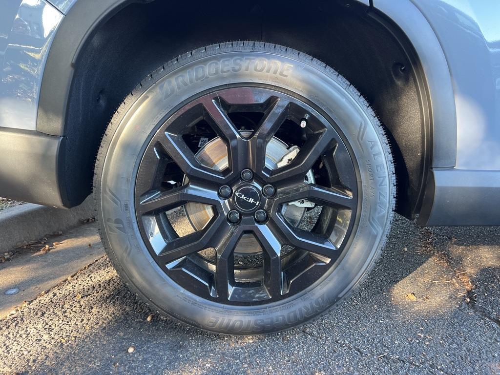 new 2025 Honda Pilot car, priced at $51,950