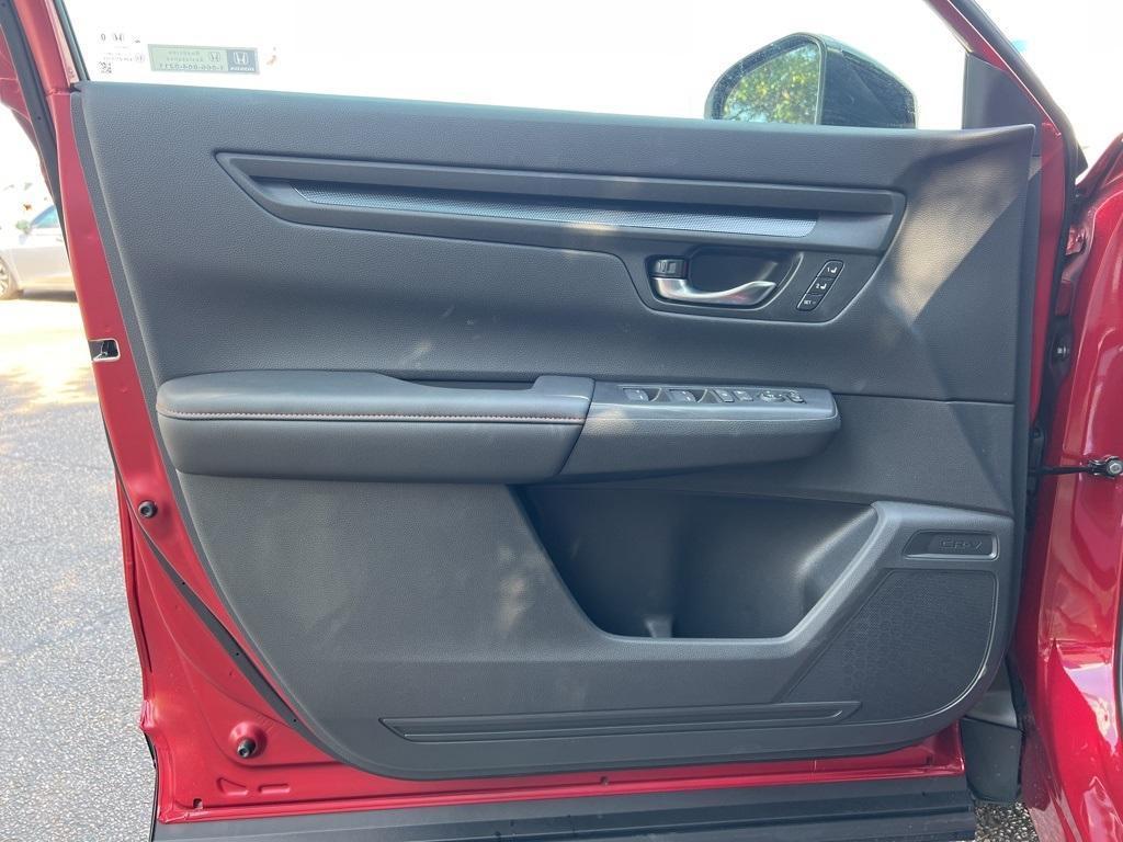 new 2026 Honda CR-V Hybrid car, priced at $40,630