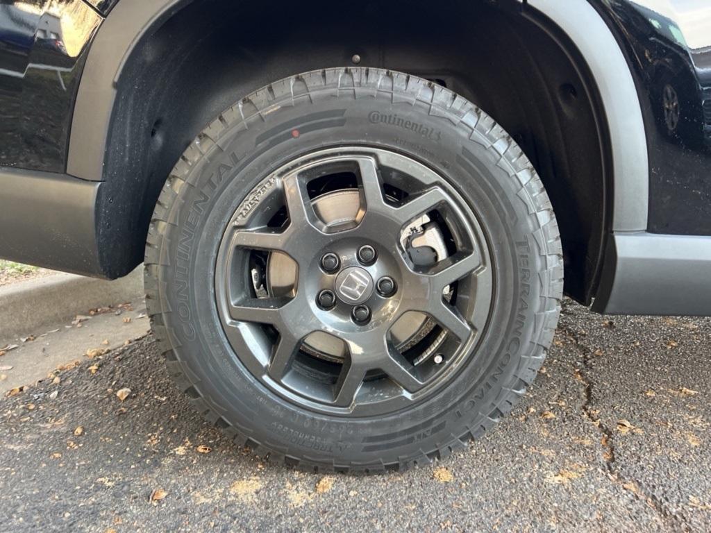 new 2025 Honda Pilot car, priced at $49,830