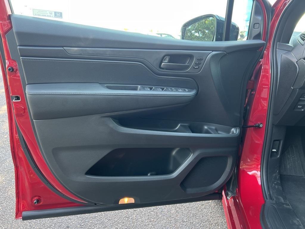 new 2026 Honda Odyssey car, priced at $45,845