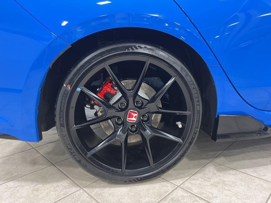 new 2025 Honda Civic Type R car, priced at $47,800