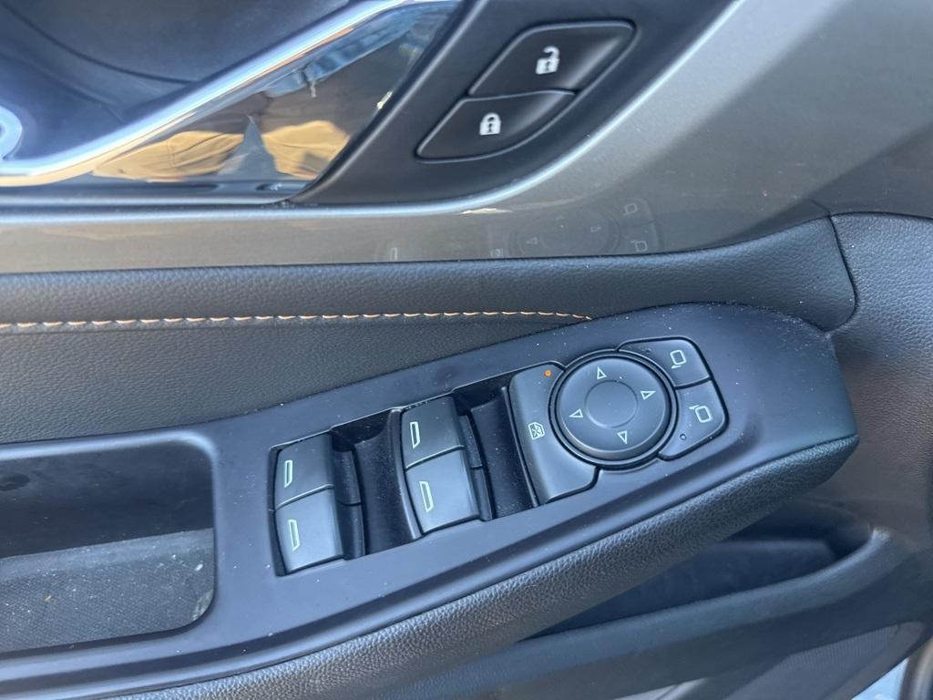 used 2020 Chevrolet Traverse car, priced at $12,252