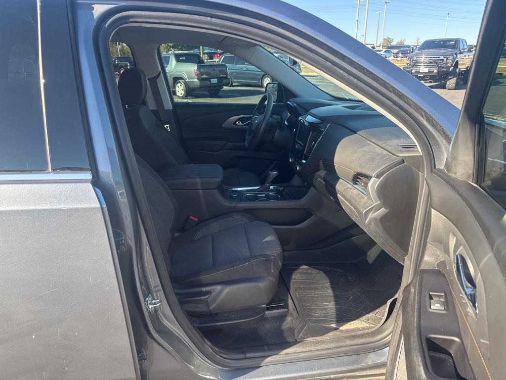 used 2020 Chevrolet Traverse car, priced at $12,252