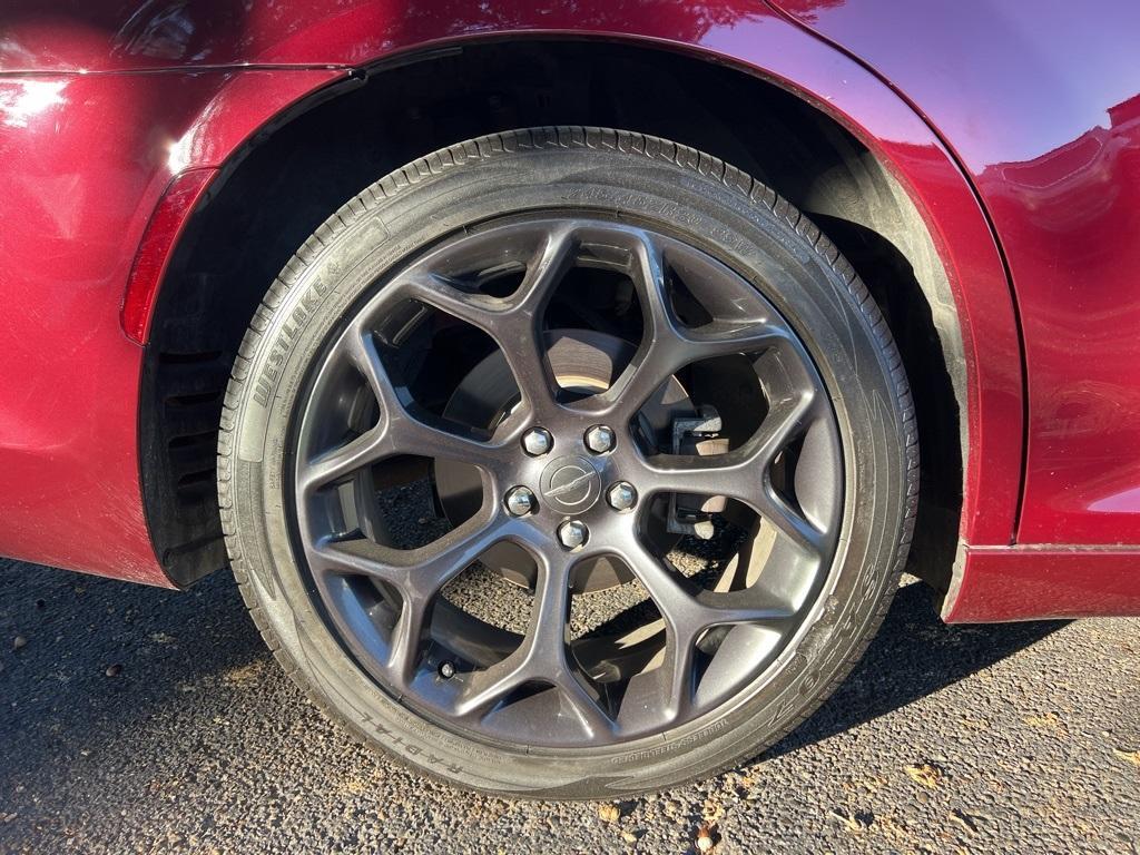used 2019 Chrysler 300 car, priced at $20,976
