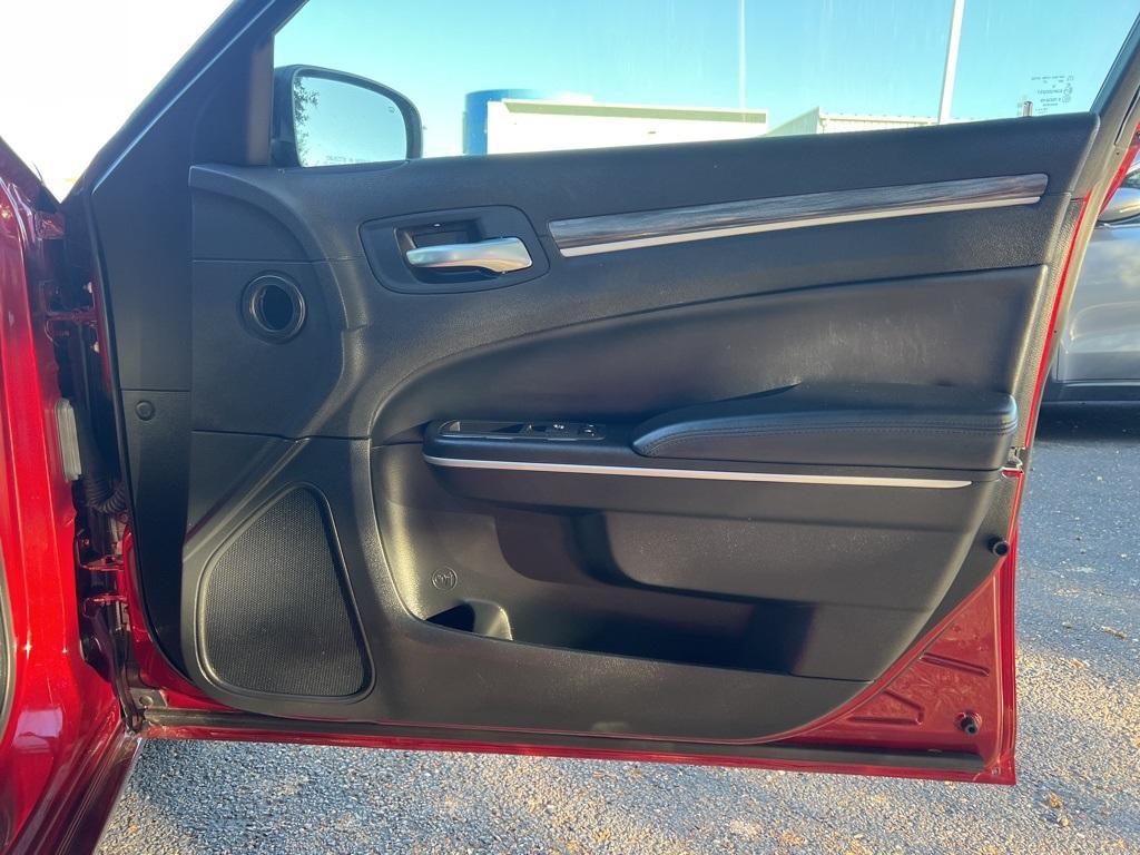 used 2019 Chrysler 300 car, priced at $20,976