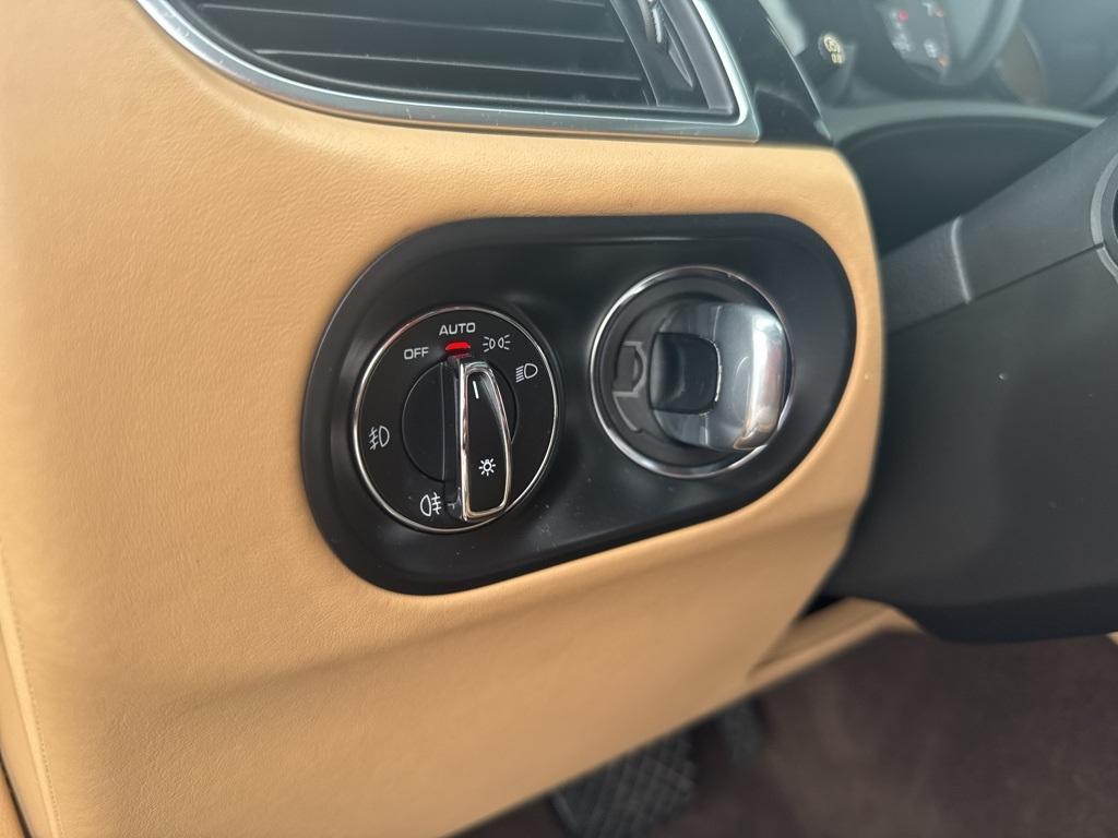 used 2018 Porsche Macan car, priced at $19,870